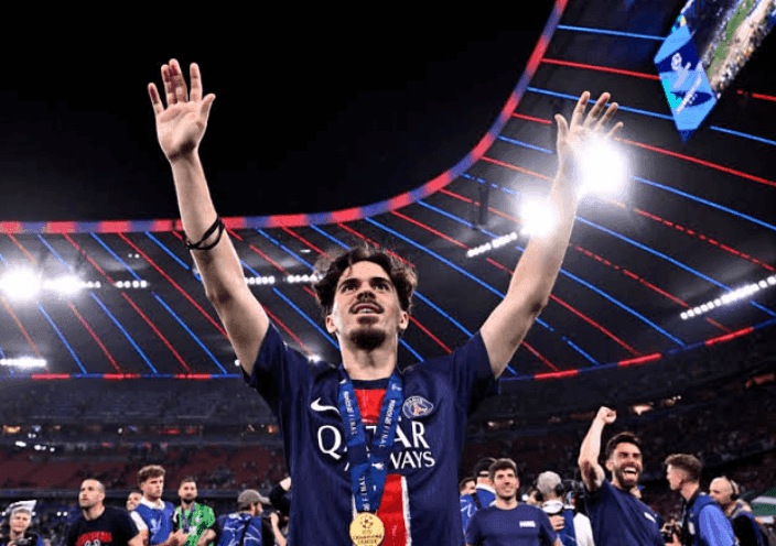 24-25 psg 홈 어센틱 비티냐 실착사진