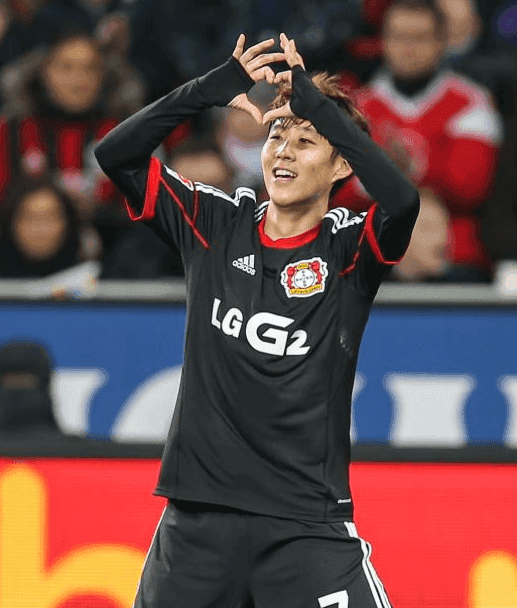 13-14 레버쿠젠 홈 손흥민 실착사진