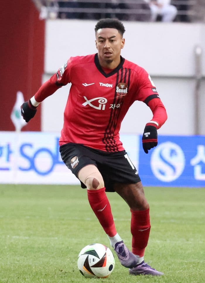 24-25 FC서울 홈 린가드 실착사진